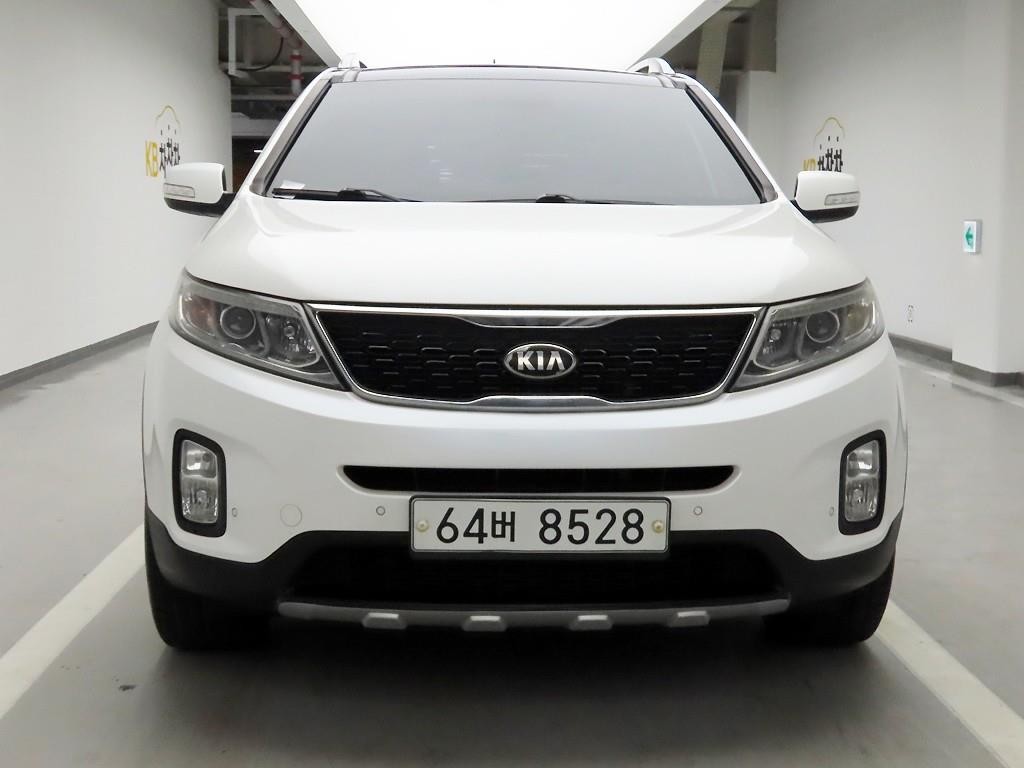 기아 쏘렌토 뉴 쏘렌토 R 2WD 2.0 리미티드 이미지 2