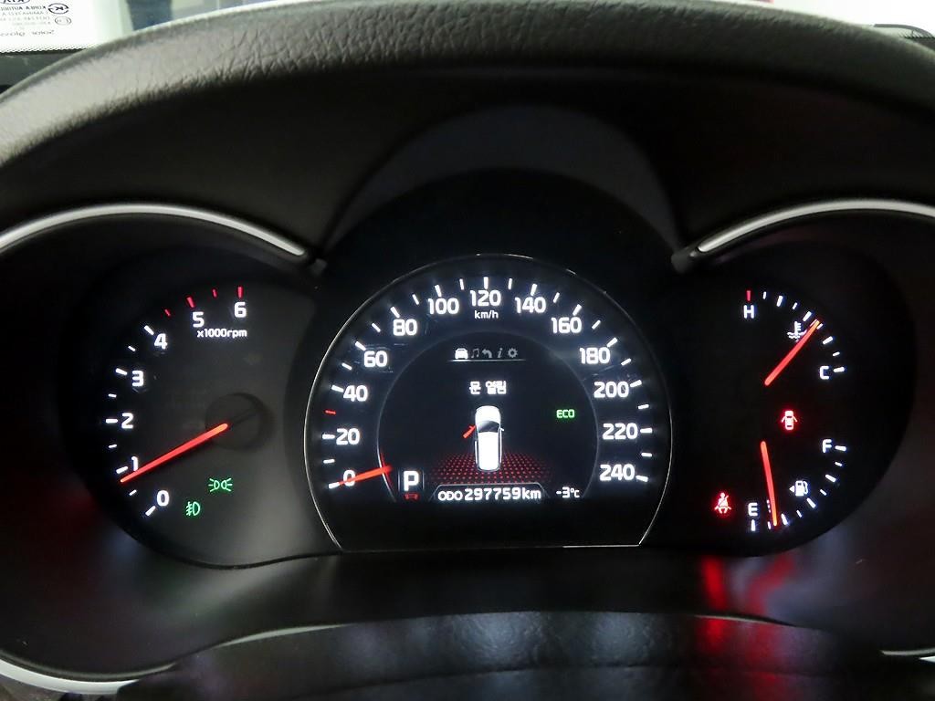 기아 쏘렌토 뉴 쏘렌토 R 2WD 2.0 리미티드 이미지 6