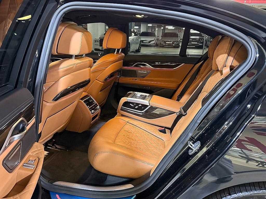 BMW 7시리즈 7시리즈 (G11) 730d xDrive 디자인 퓨어 엑설런스 이미지 7