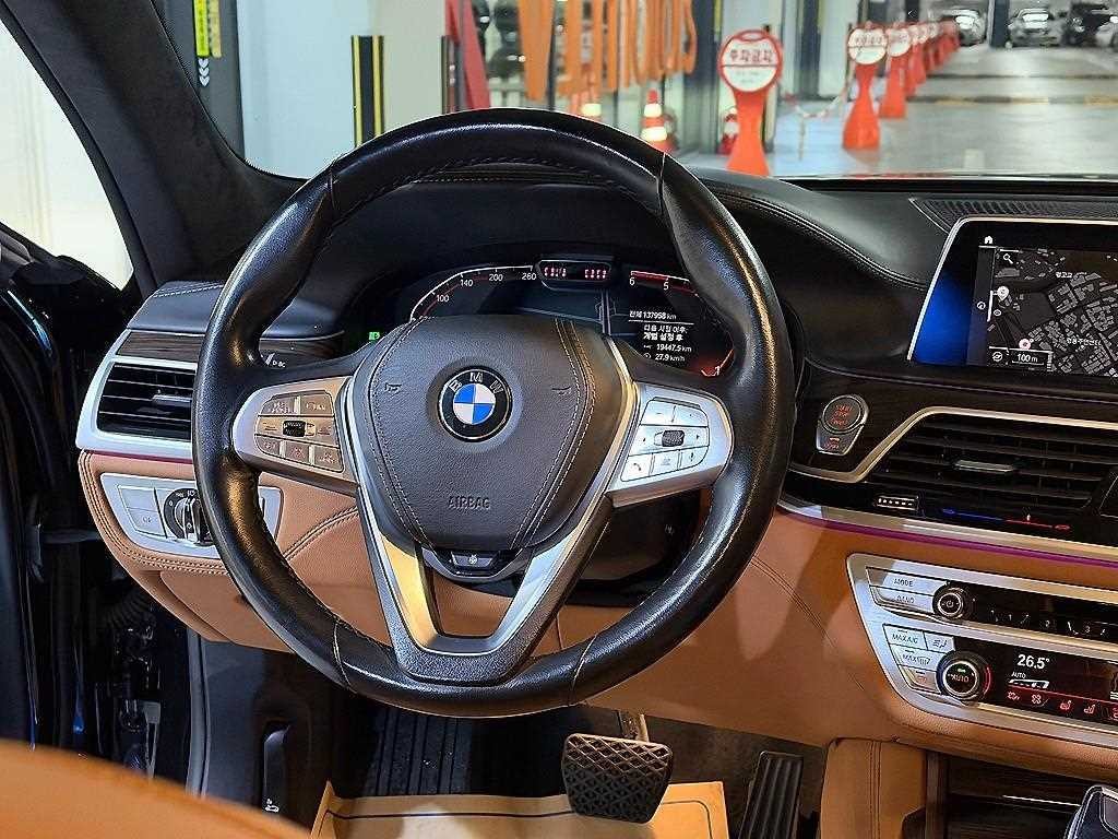 BMW 7시리즈 7시리즈 (G11) 730d xDrive 디자인 퓨어 엑설런스 이미지 8