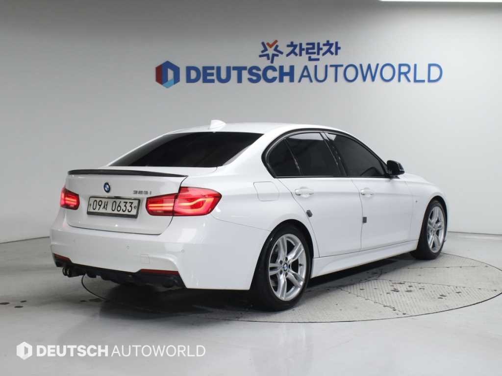 BMW 3시리즈 3시리즈 (F30) 328i M 스포츠 이미지 2