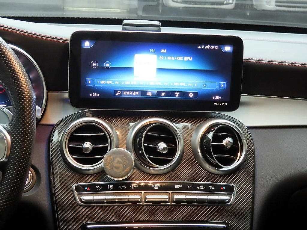 벤츠 GLC 클래스 GLC클래스 X253 AMG GLC 43 4MATIC 쿠페 이미지 9