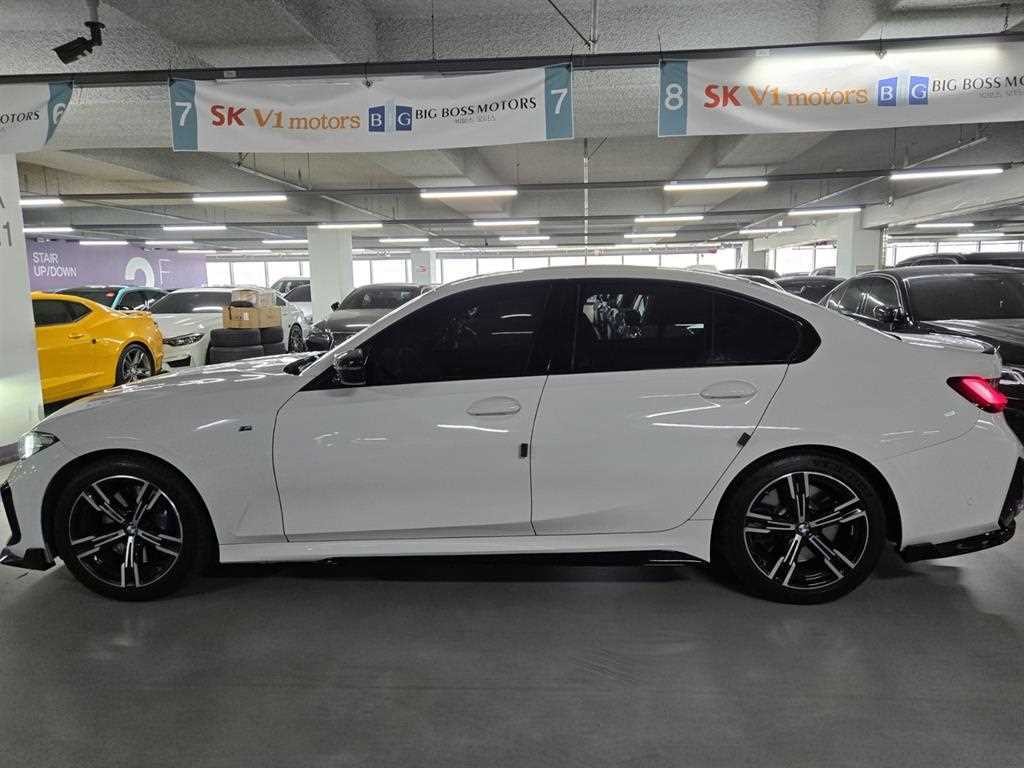 BMW 3시리즈 3시리즈 (G20) 320i M 스포츠 이미지 3