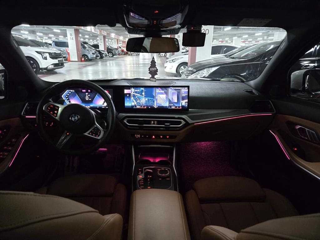 BMW 3시리즈 3시리즈 (G20) 320i M 스포츠 이미지 7