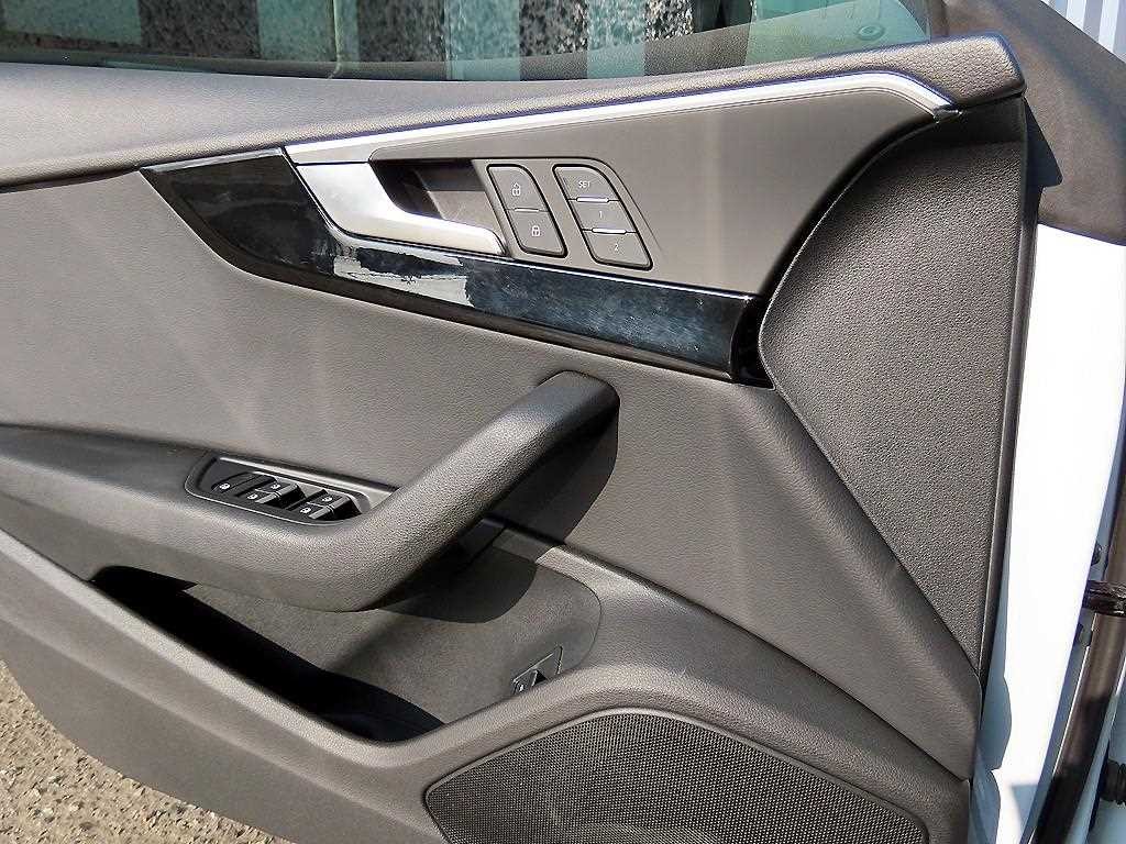 아우디 A5 A5 (F5) 45 TFSI 콰트로 프리미엄 스포트백 이미지 12
