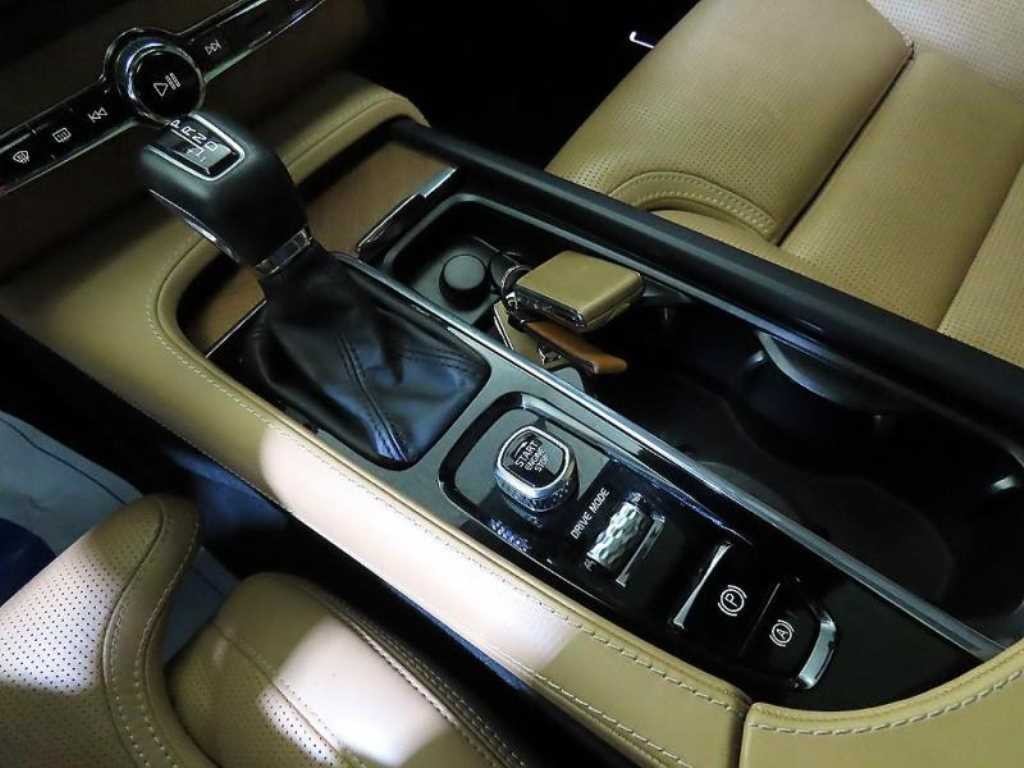 볼보 XC90 XC90 2세대 2.0 T6 AWD 인스크립션 이미지 12