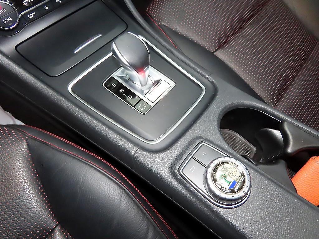 벤츠 A 클래스 A클래스 W176 A45 AMG 4MATIC 이미지 10