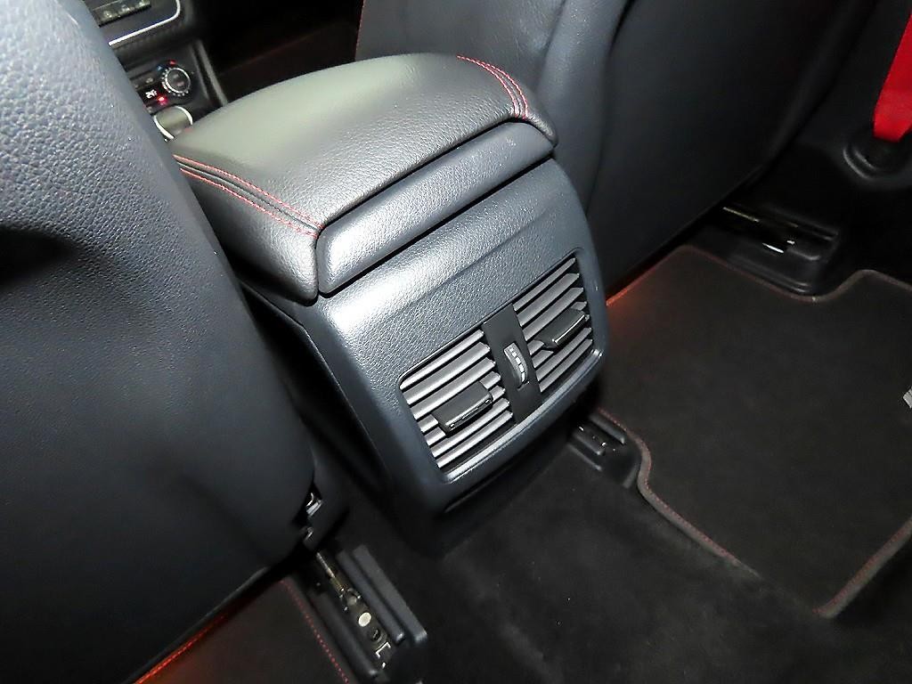 벤츠 A 클래스 A클래스 W176 A45 AMG 4MATIC 이미지 17
