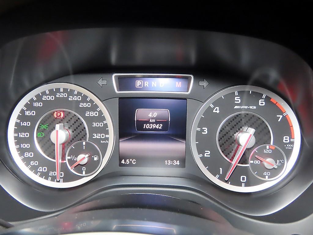 벤츠 A 클래스 A클래스 W176 A45 AMG 4MATIC 이미지 9