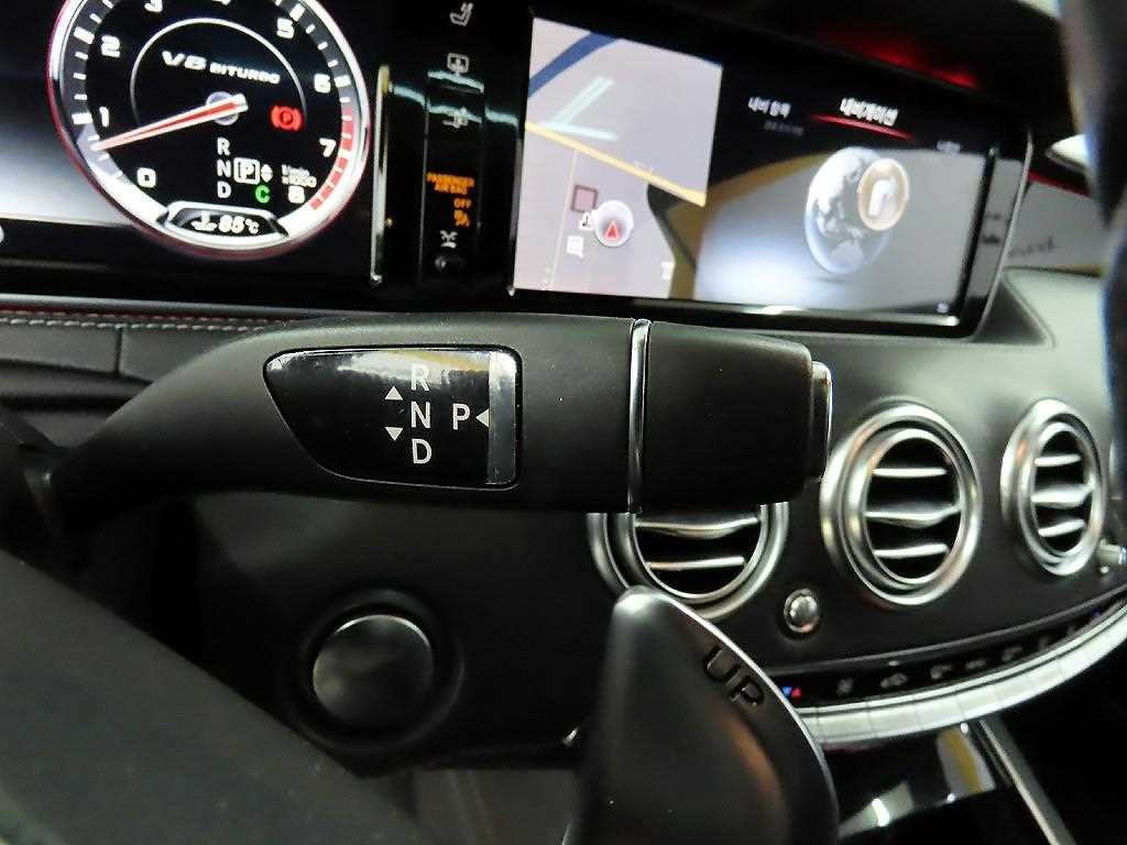 벤츠 S 클래스 S클래스-W222 S 63 AMG 4MATIC 쿠페 이미지 10