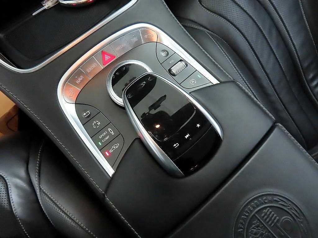 벤츠 S 클래스 S클래스-W222 S 63 AMG 4MATIC 쿠페 이미지 12