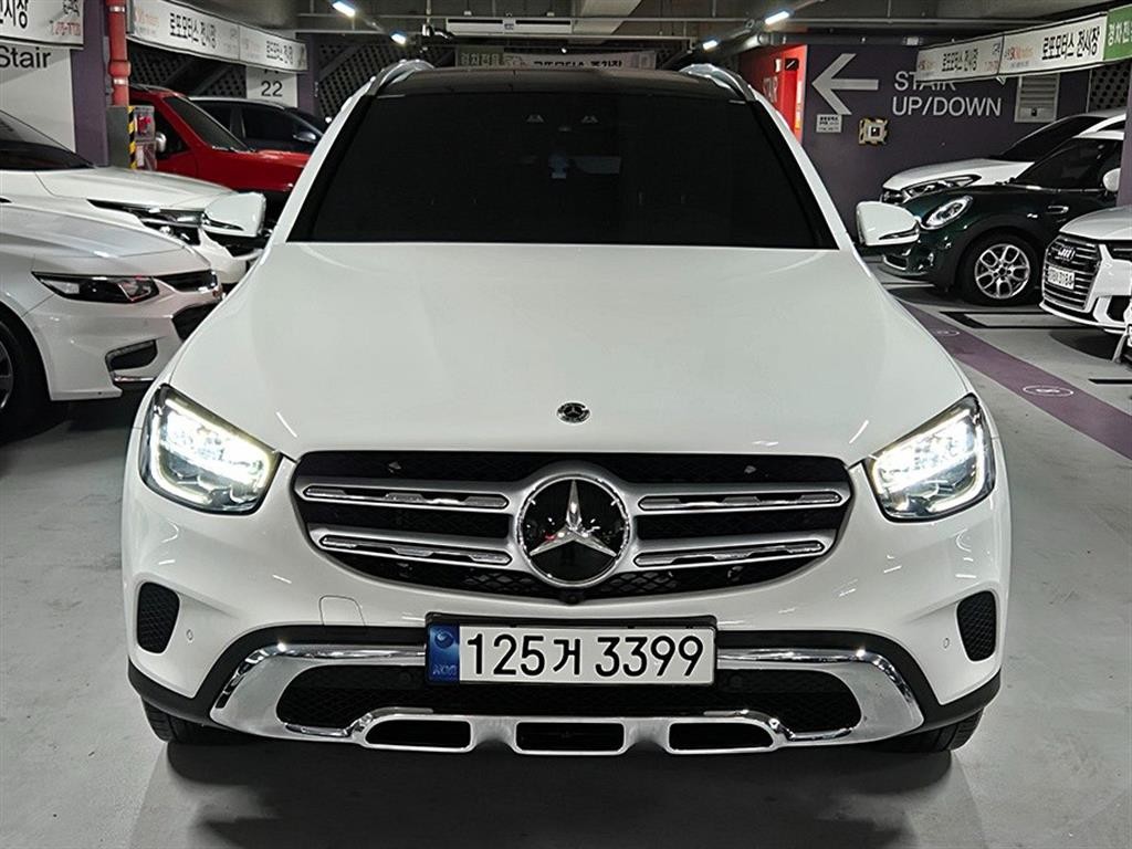 벤츠 GLC 클래스 GLC클래스 X253 GLC 220 d 4MATIC 이미지 2