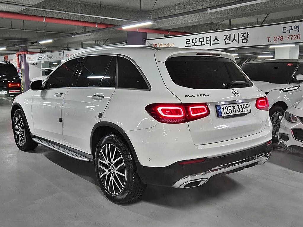 벤츠 GLC 클래스 GLC클래스 X253 GLC 220 d 4MATIC 이미지 3