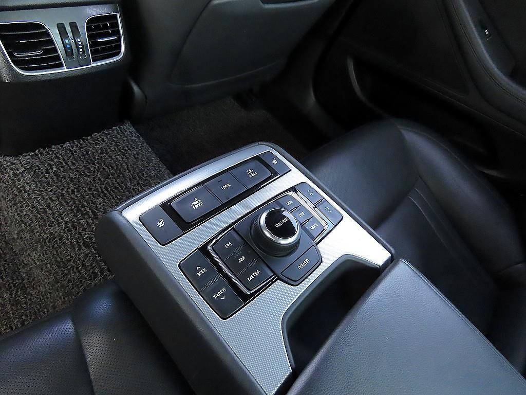 제네시스 G80 3.3 GDI AWD 럭셔리 이미지 15