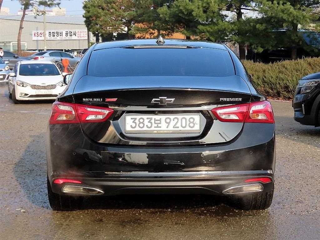 쉐보레 말리부 더뉴말리부 가솔린 2.0 터보 퍼펙트 블랙 이미지 4