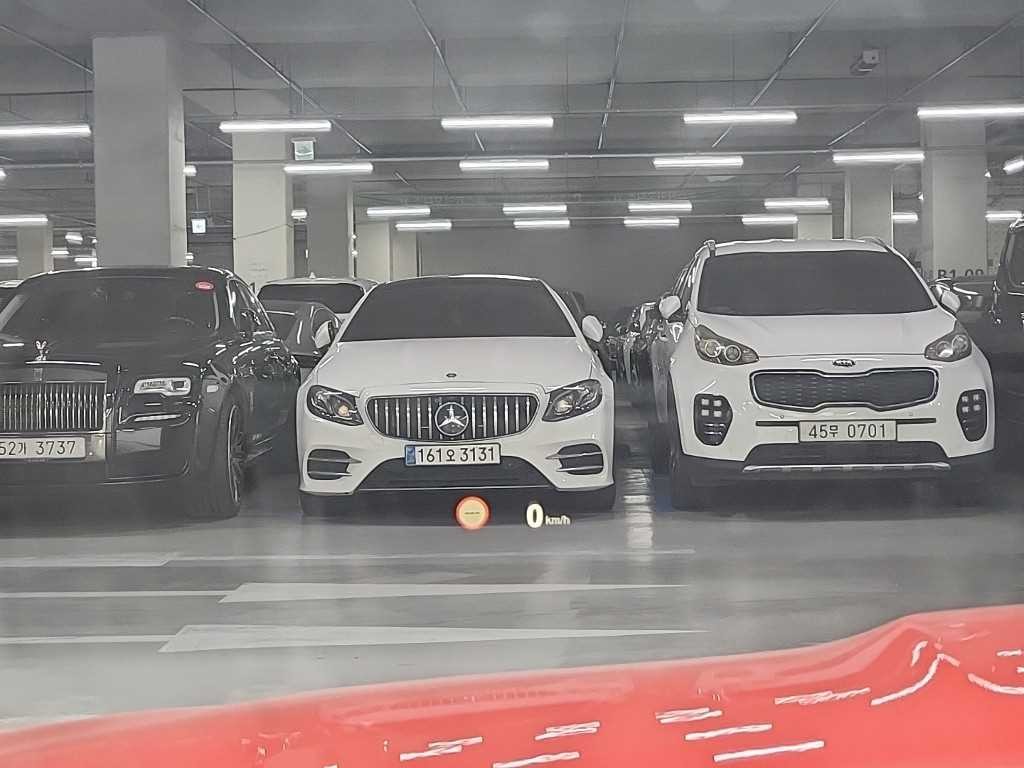 BMW 4시리즈 M4 (F82) 쿠페 컴패티션 이미지 17