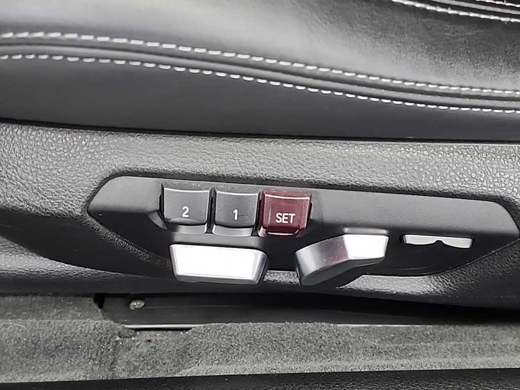 BMW 4시리즈 M4 (F82) 쿠페 컴패티션 이미지 19
