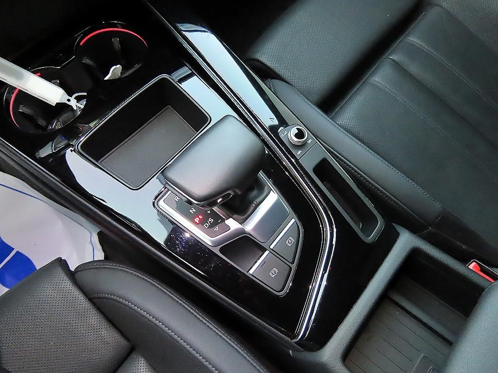아우디 A5 A5 (F5) 35 TDI 프리미엄 스포트백 이미지 11