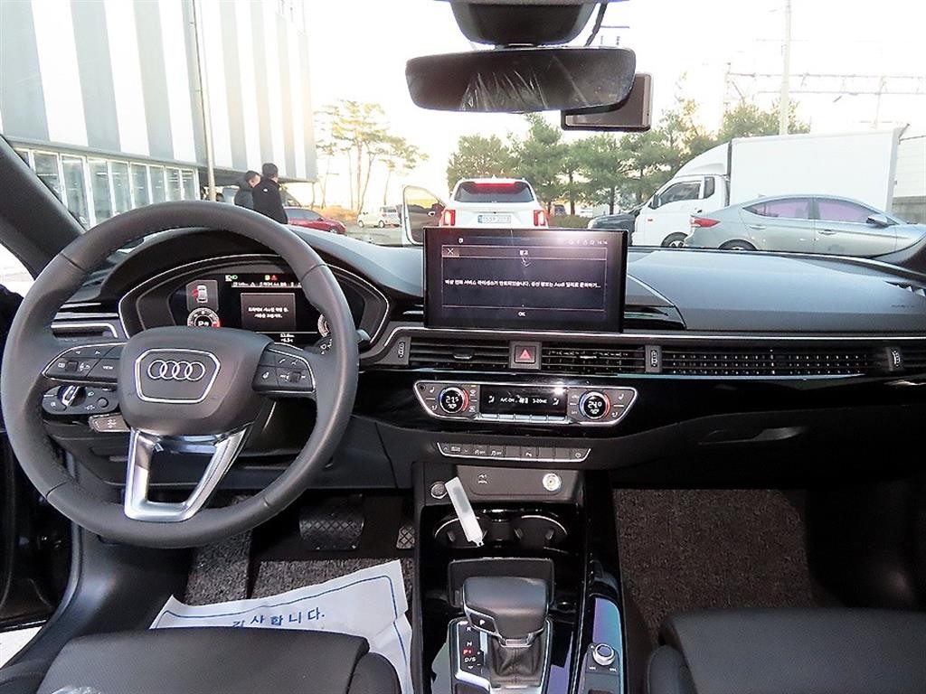 아우디 A5 A5 (F5) 35 TDI 프리미엄 스포트백 이미지 7