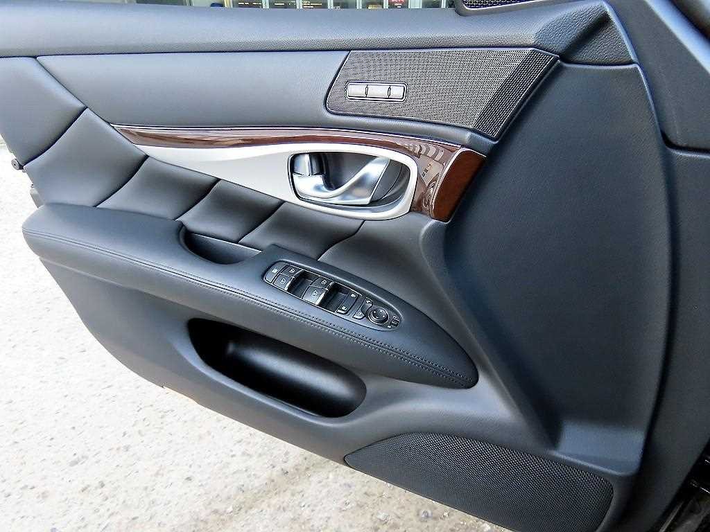 인피니티 Q Q70 3.7스타일 이미지 11