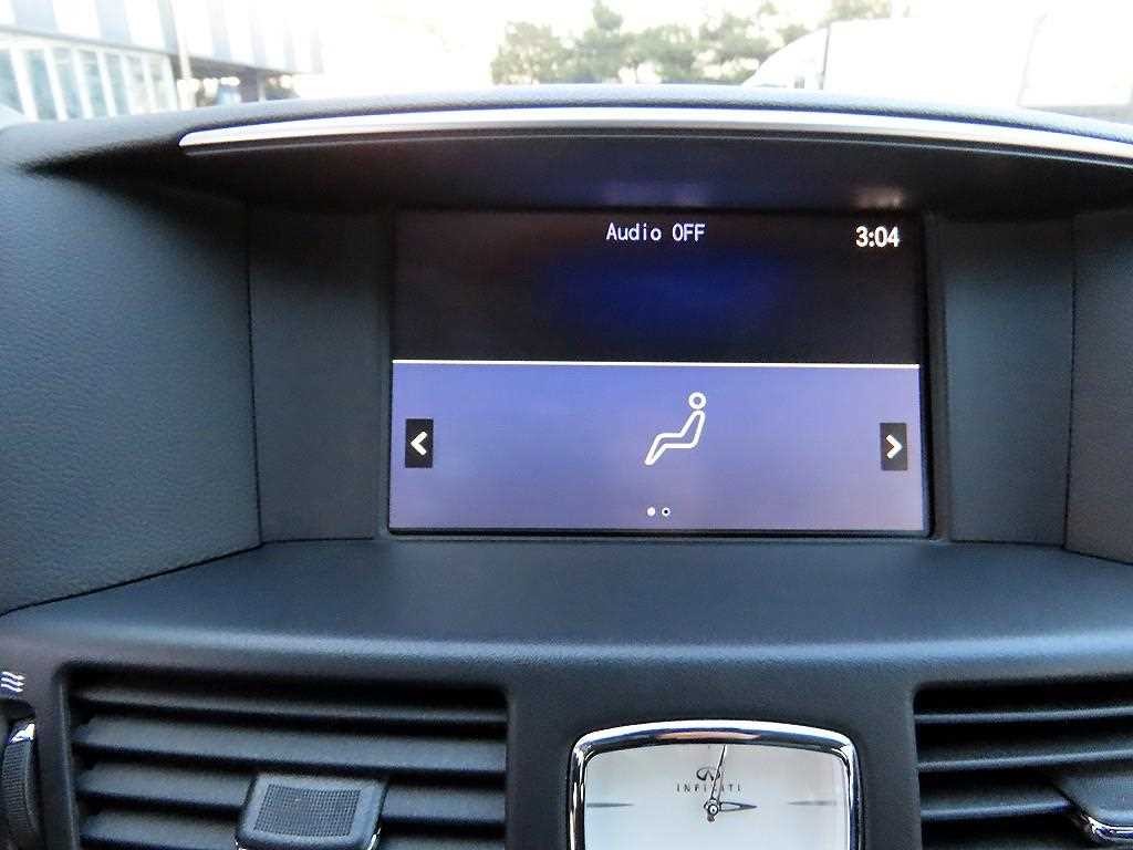 인피니티 Q Q70 3.7스타일 이미지 14