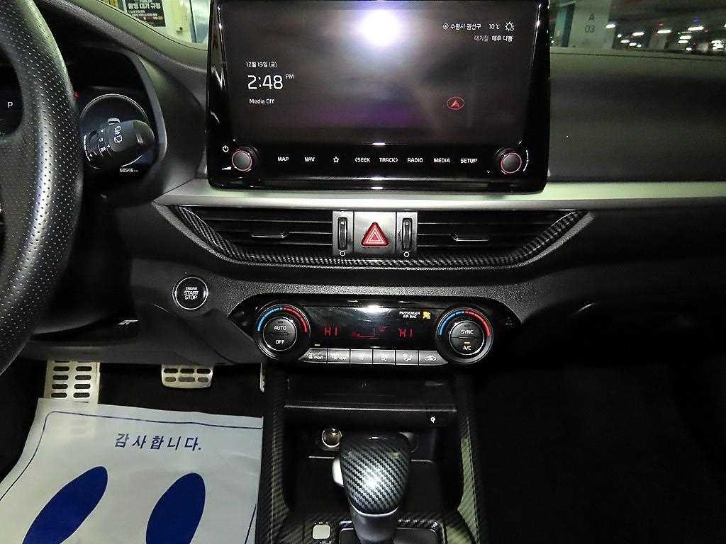 기아 K3 더뉴 K3 2세대 1.6 가솔린 터보 GT 5도어 시그니처 이미지 11