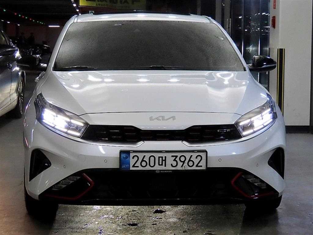 기아 K3 더뉴 K3 2세대 1.6 가솔린 터보 GT 5도어 시그니처 이미지 2
