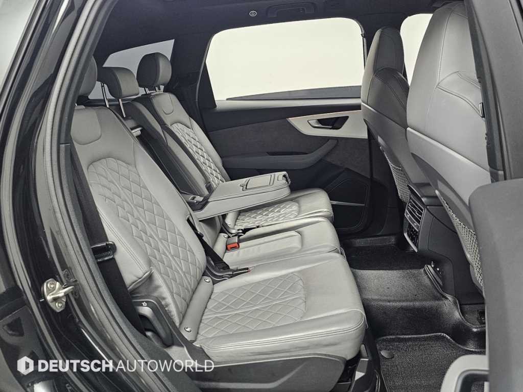 아우디 Q7 Q7 (4M) 55 TFSI 콰트로 프리미엄 이미지 12