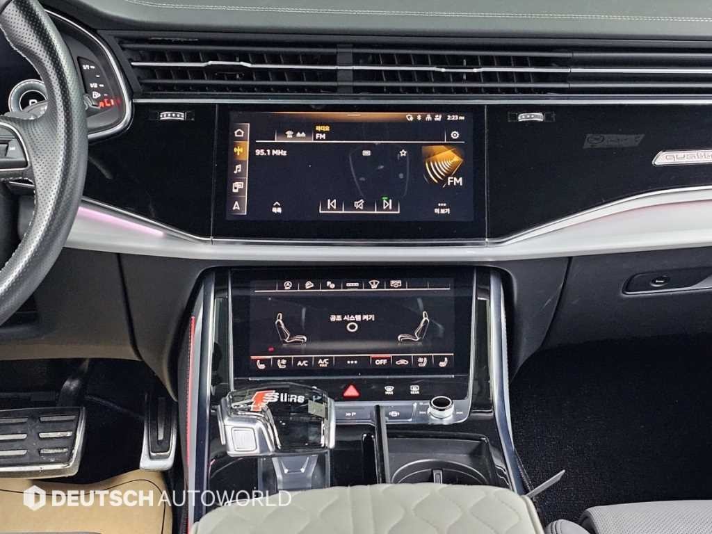 아우디 Q7 Q7 (4M) 55 TFSI 콰트로 프리미엄 이미지 14