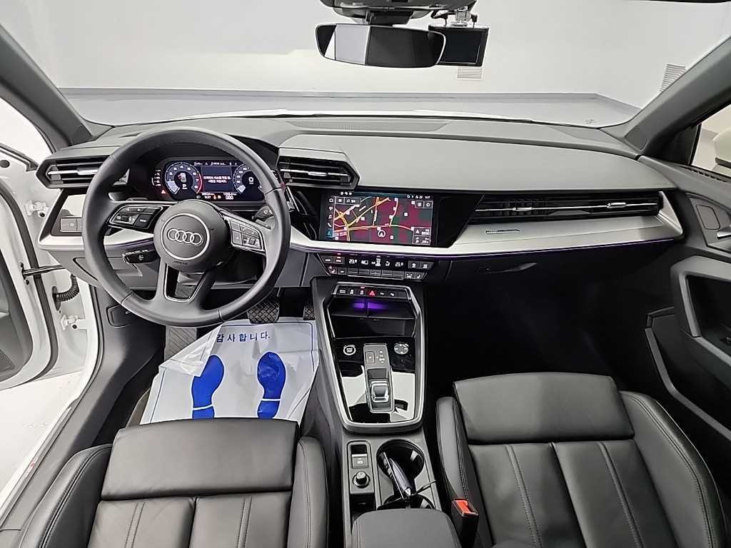 아우디 A3 A3(8Y) 40 TFSI 프리미엄 이미지 7