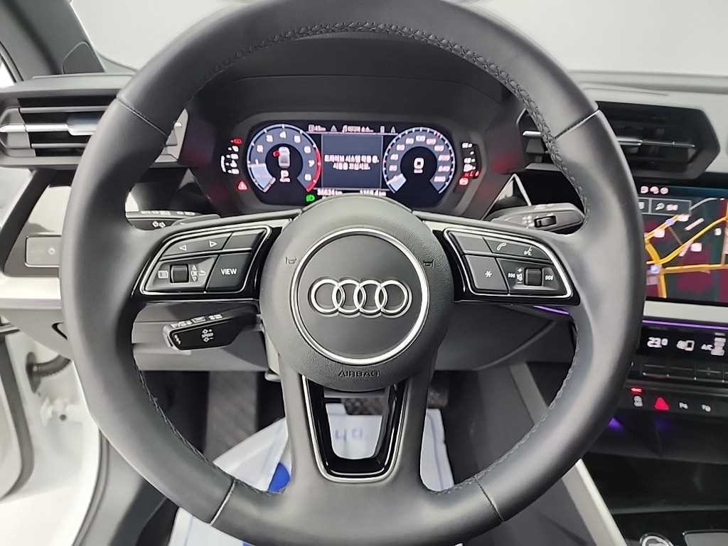 아우디 A3 A3(8Y) 40 TFSI 프리미엄 이미지 9