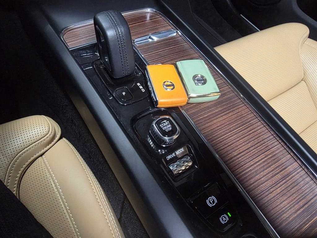 볼보 V60 V60 크로스 컨트리 2세대 2.0 B5 프로 AWD 이미지 10