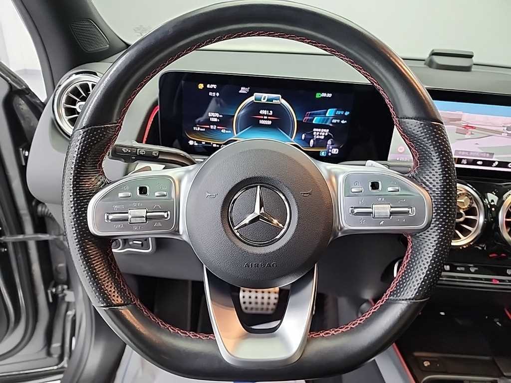 벤츠 GLB 클래스 GLB클래스 X247 AMG GLB 35 4MATIC 이미지 9