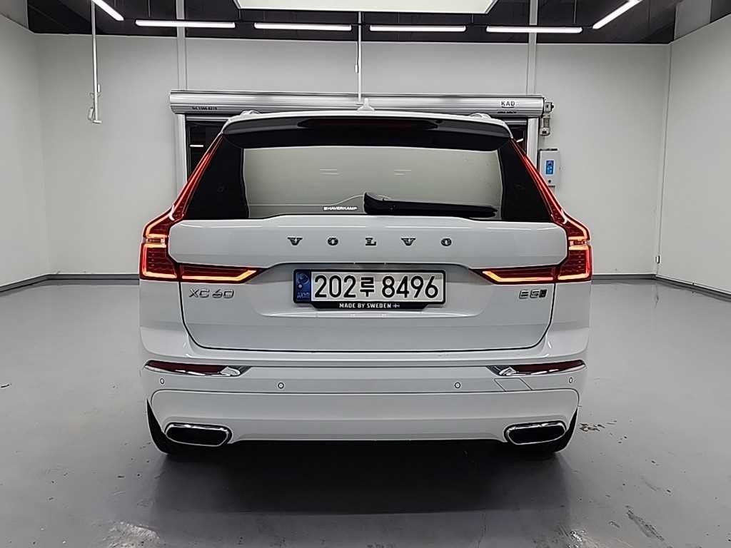 볼보 XC60 XC60(2세대) B5 AWD 인스크립션 이미지 3