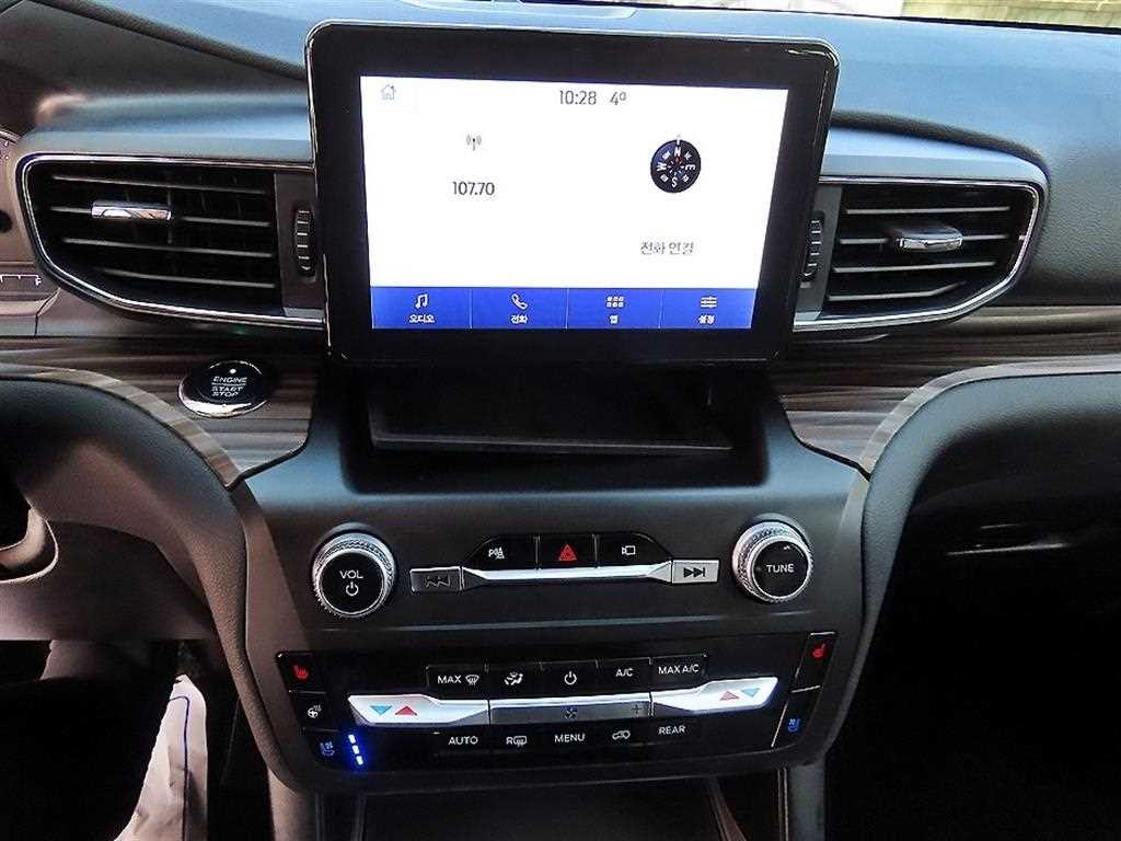 포드 익스플로러 익스플로러 6세대 2.3 AWD 리미티드 이미지 12