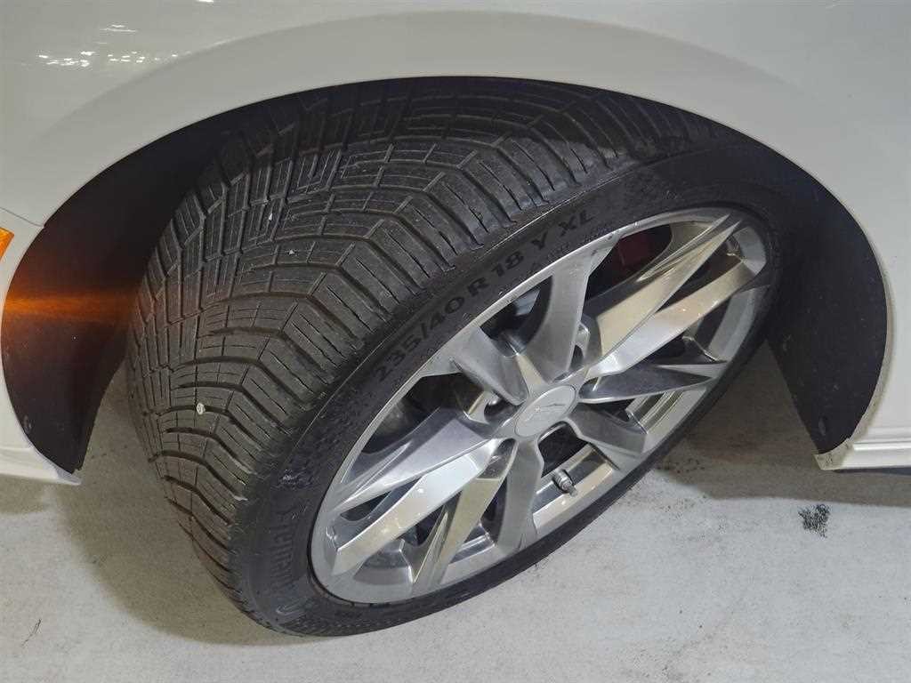 캐딜락 CT4 2.0 스포츠 이미지 18