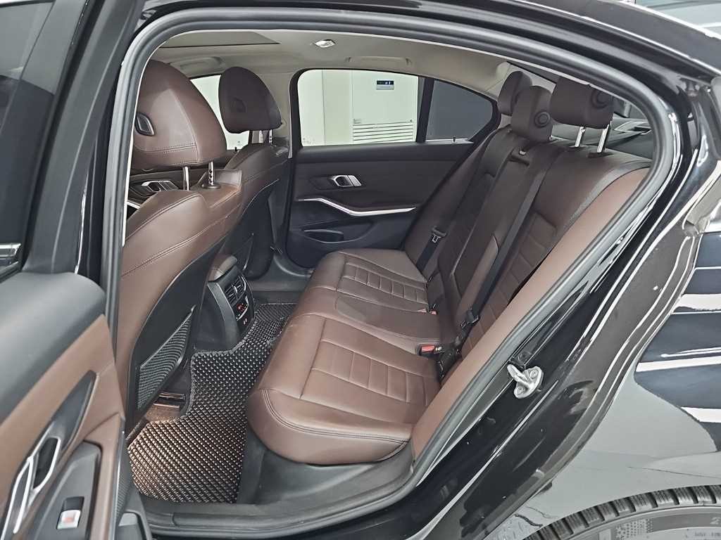 BMW 3시리즈 3시리즈 (G20) 320i 이미지 12