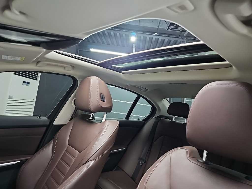 BMW 3시리즈 3시리즈 (G20) 320i 이미지 14