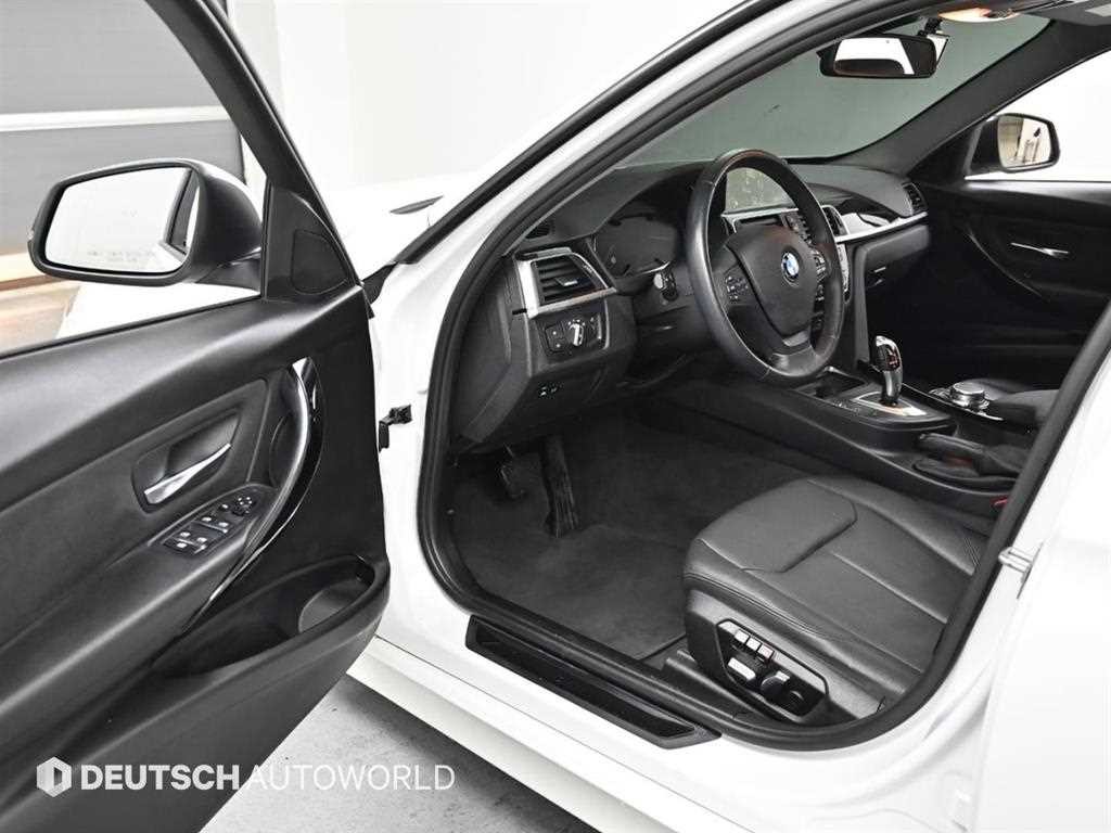 BMW 3시리즈 3시리즈 (F30) 320d 이미지 11