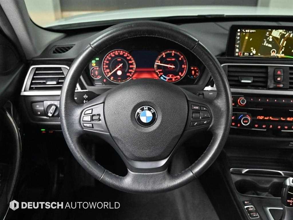 BMW 3시리즈 3시리즈 (F30) 320d 이미지 13
