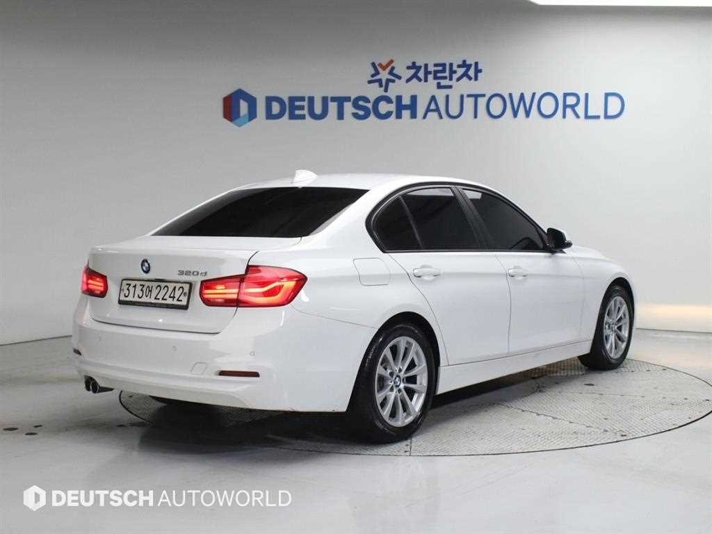 BMW 3시리즈 3시리즈 (F30) 320d 이미지 2