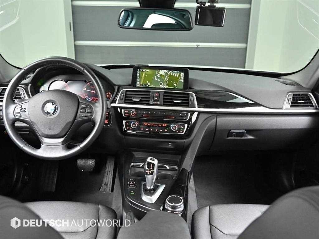 BMW 3시리즈 3시리즈 (F30) 320d 이미지 7