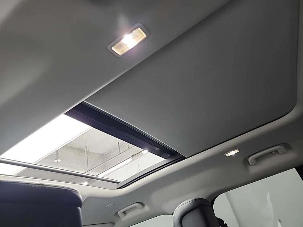 랜드로버 디펜더 디펜더 (L663) 110 D300 HSE 이미지 15