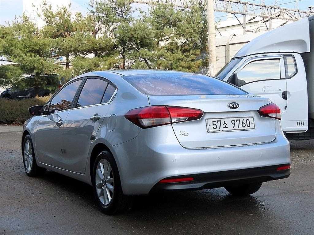 기아 K3 더뉴 K3 1.6 GDI 트렌디 E 이미지 3