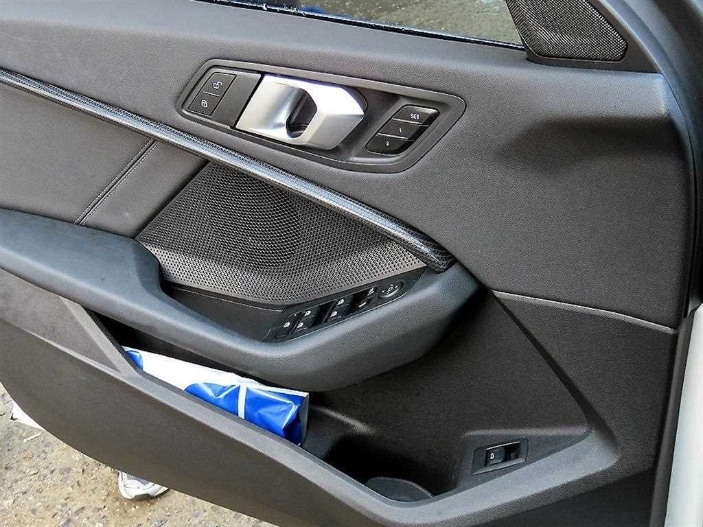 BMW 1시리즈 1시리즈 (F40) 120i 스포츠 이미지 12