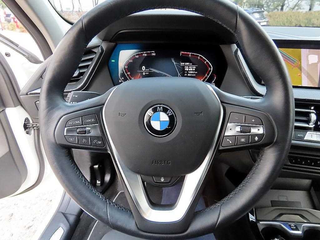 BMW 1시리즈 1시리즈 (F40) 120i 스포츠 이미지 8