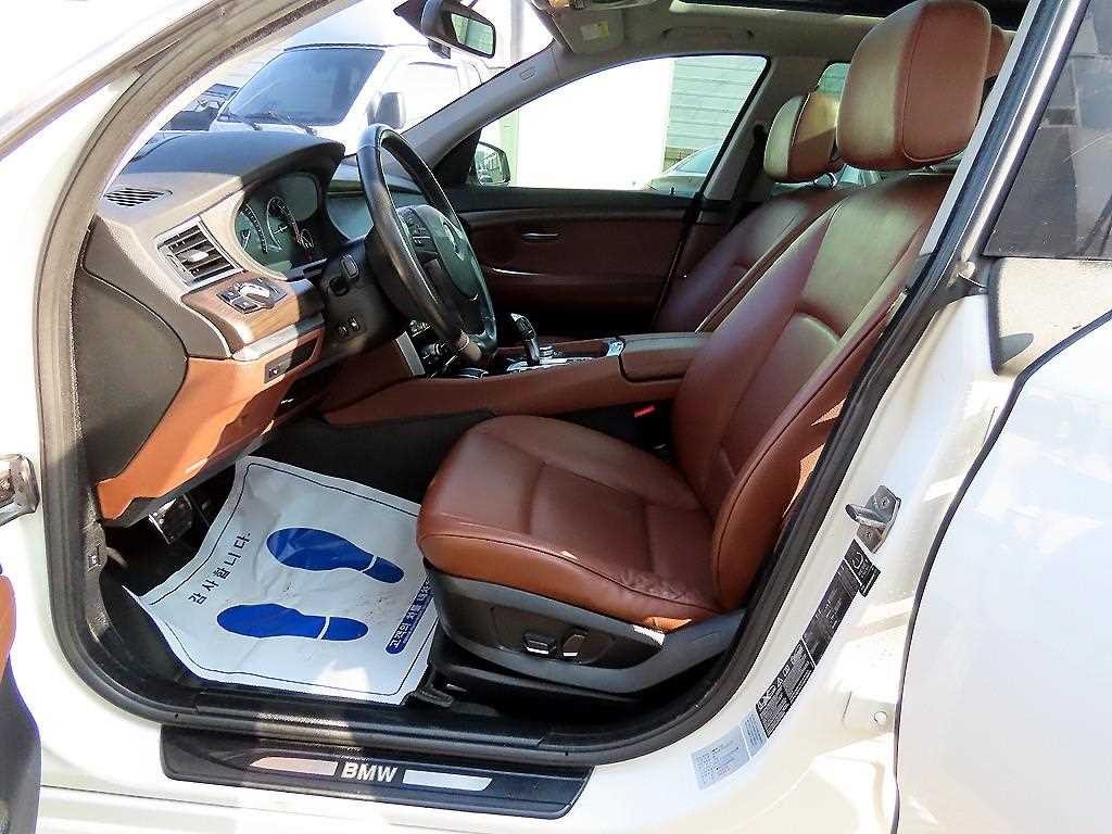 BMW 그란투리스모 5시리즈 GT (F07) GT 30d xDRIVE 이미지 6