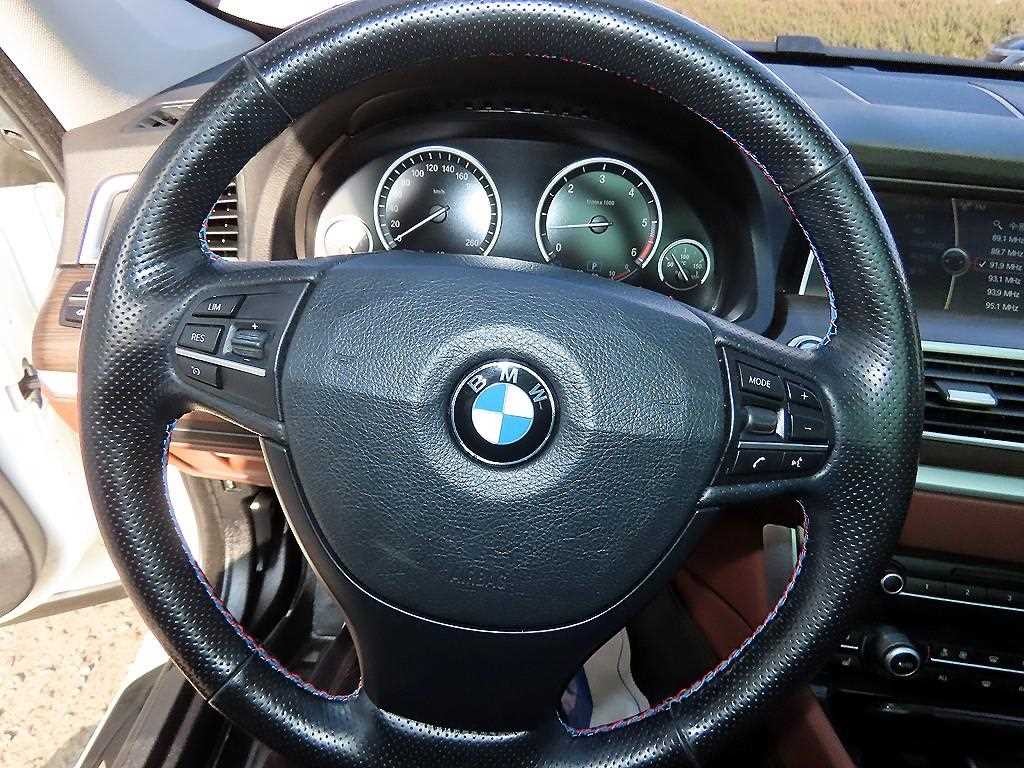 BMW 그란투리스모 5시리즈 GT (F07) GT 30d xDRIVE 이미지 9