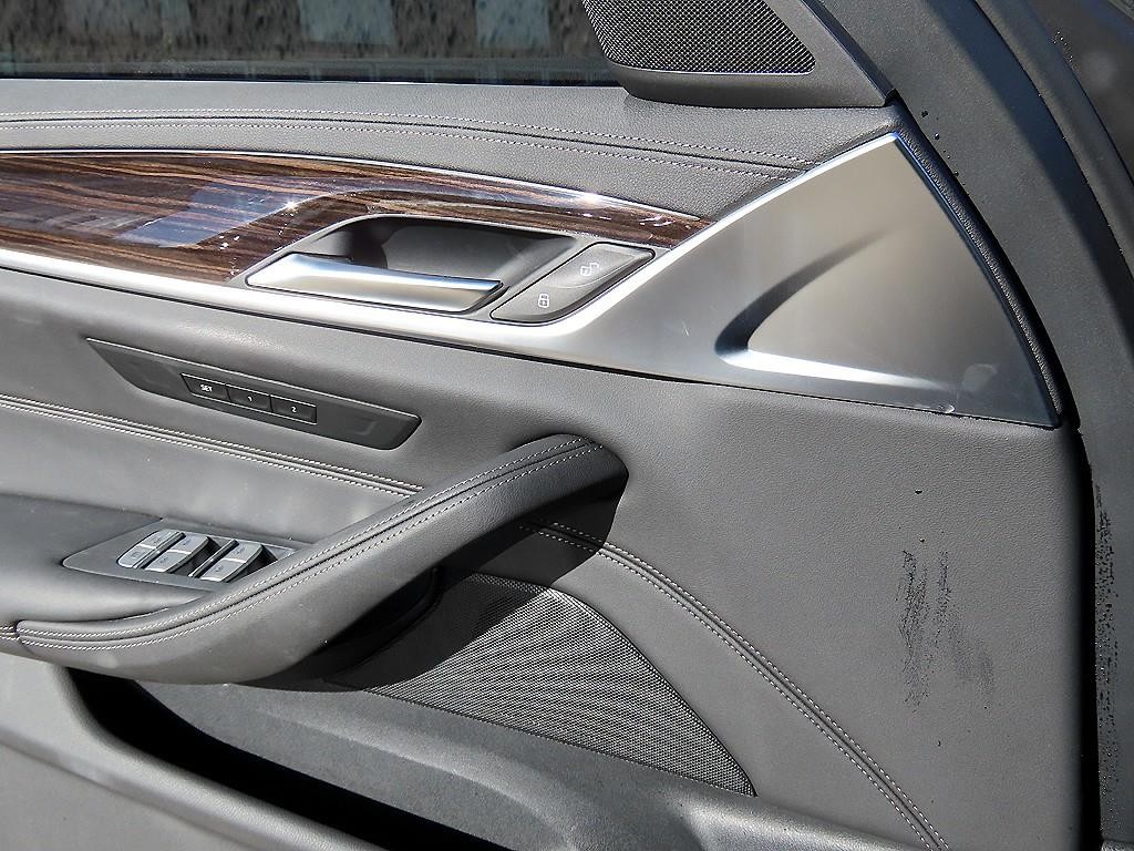 BMW 5시리즈 5시리즈 (G30) 523d xDrive 럭셔리 이미지 12