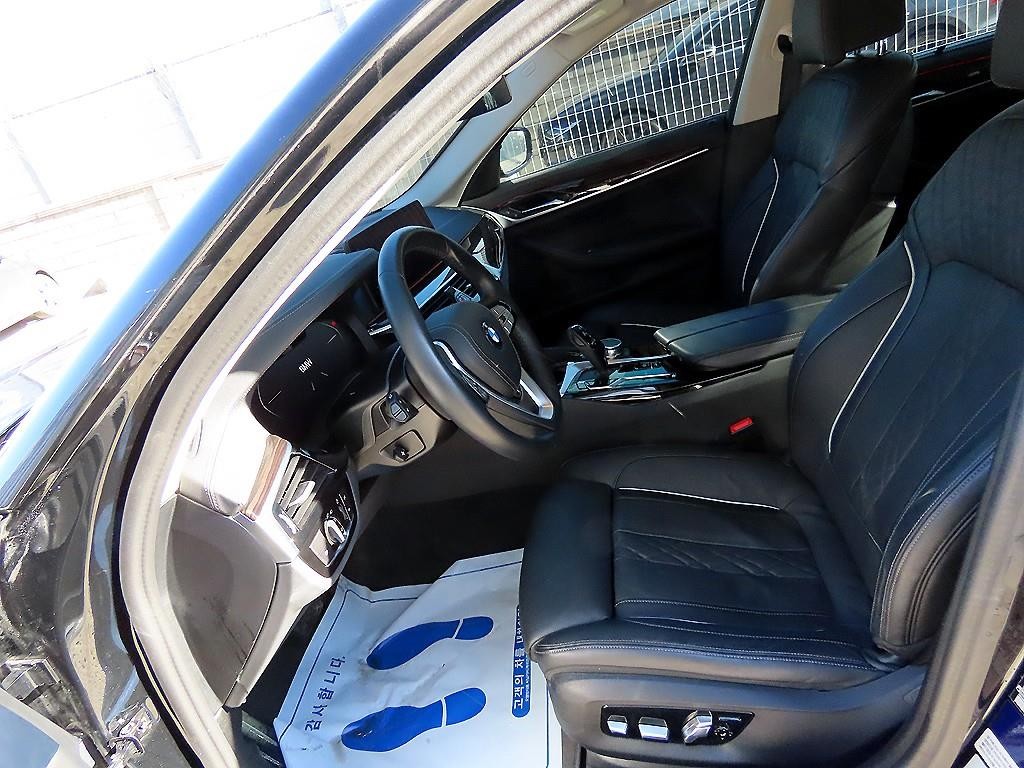 BMW 5시리즈 5시리즈 (G30) 523d xDrive 럭셔리 이미지 5